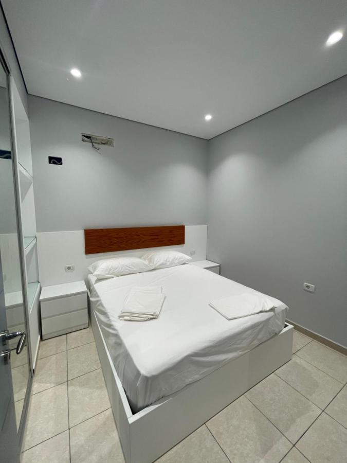 Emerald Inn Apartments Orikum Εξωτερικό φωτογραφία